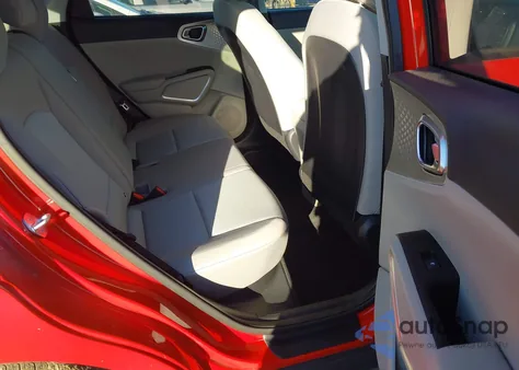 2023 Kia Soul Lx z USA, uszkodzony, nr VIN KNDJ23AU4P7213150